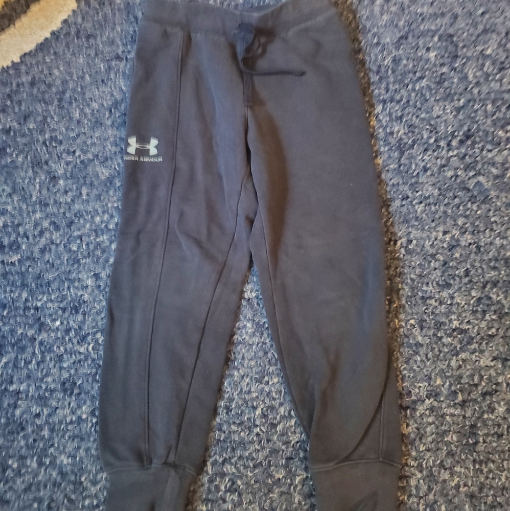 Youth small under armour  fitted coldgear sweatpants